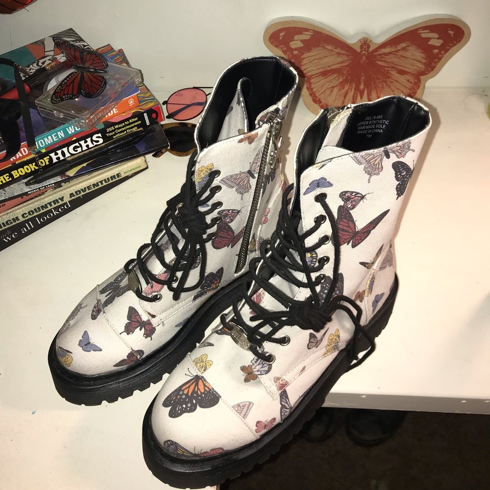 Lady Monarch Combat Boots